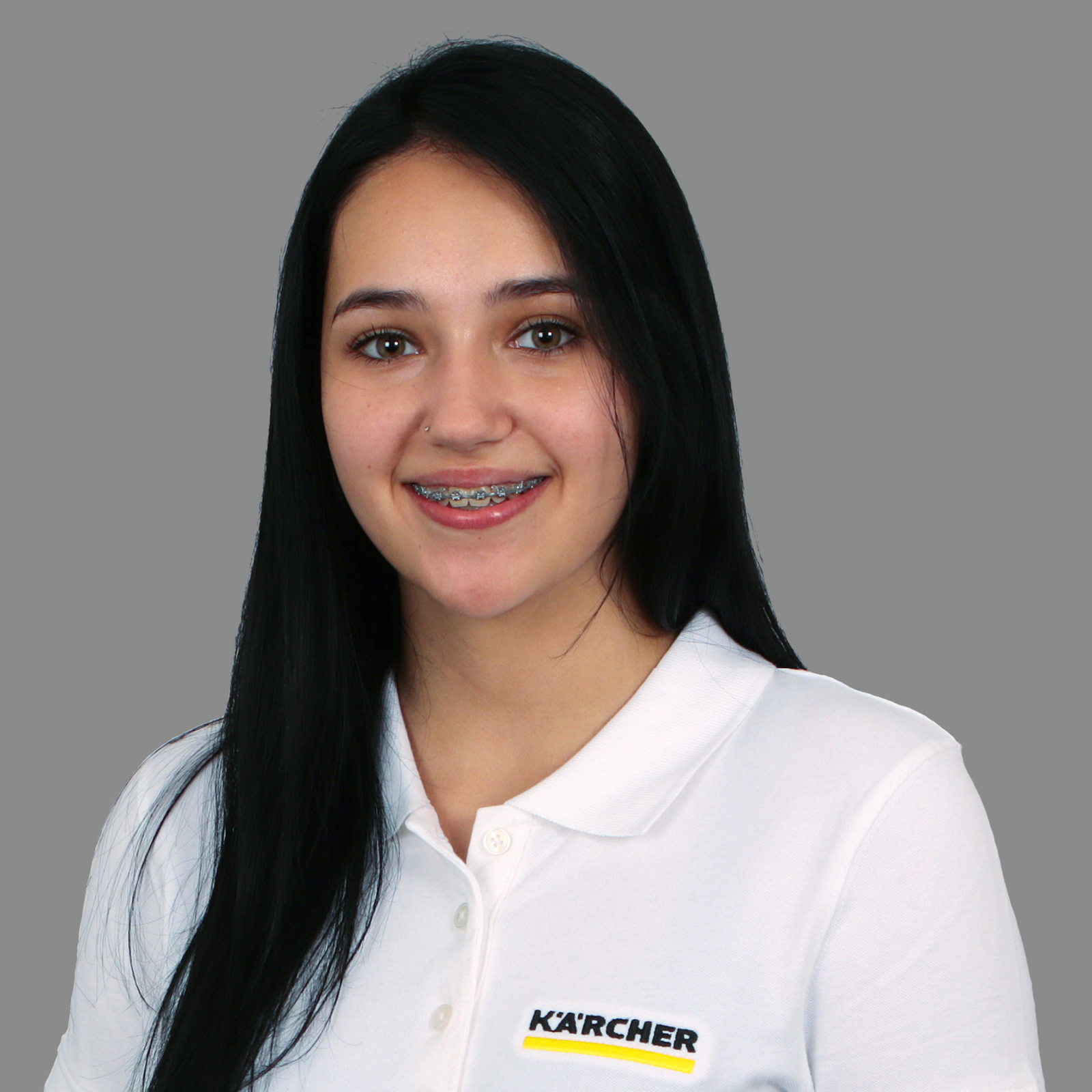 Fabiana, apprentie employée de commerce en 1ère année Fabiana, apprentie employée de commerce en 1ère année