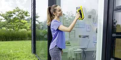 Comment nettoyer une fenêtre de toit en hauteur - Nettoyage des vitres