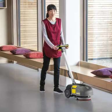 6_Mi_Empresa_Necesita_Una_Maquina_De_Limpiar_Pisos_Karcher_Peru