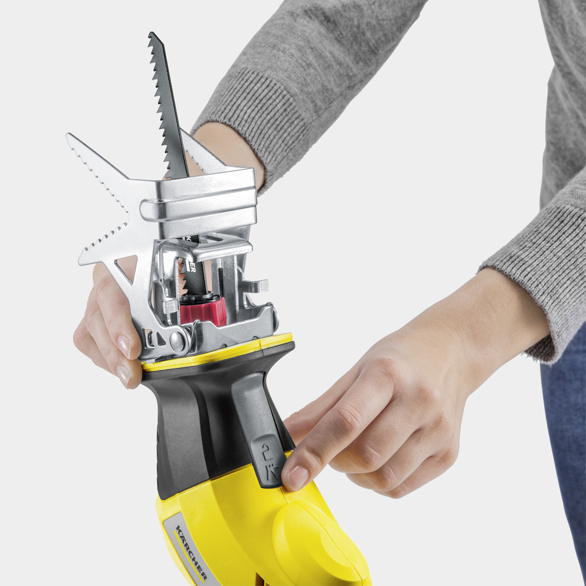 Detachable branch grip for a secure hold Detachable branch grip for a secure hold