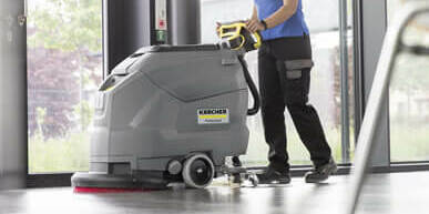 2_Pasos_Para_Limpiar_El_Piso_Rapidamente_Luego_De_Una_Obra_3_Karcher_Chile