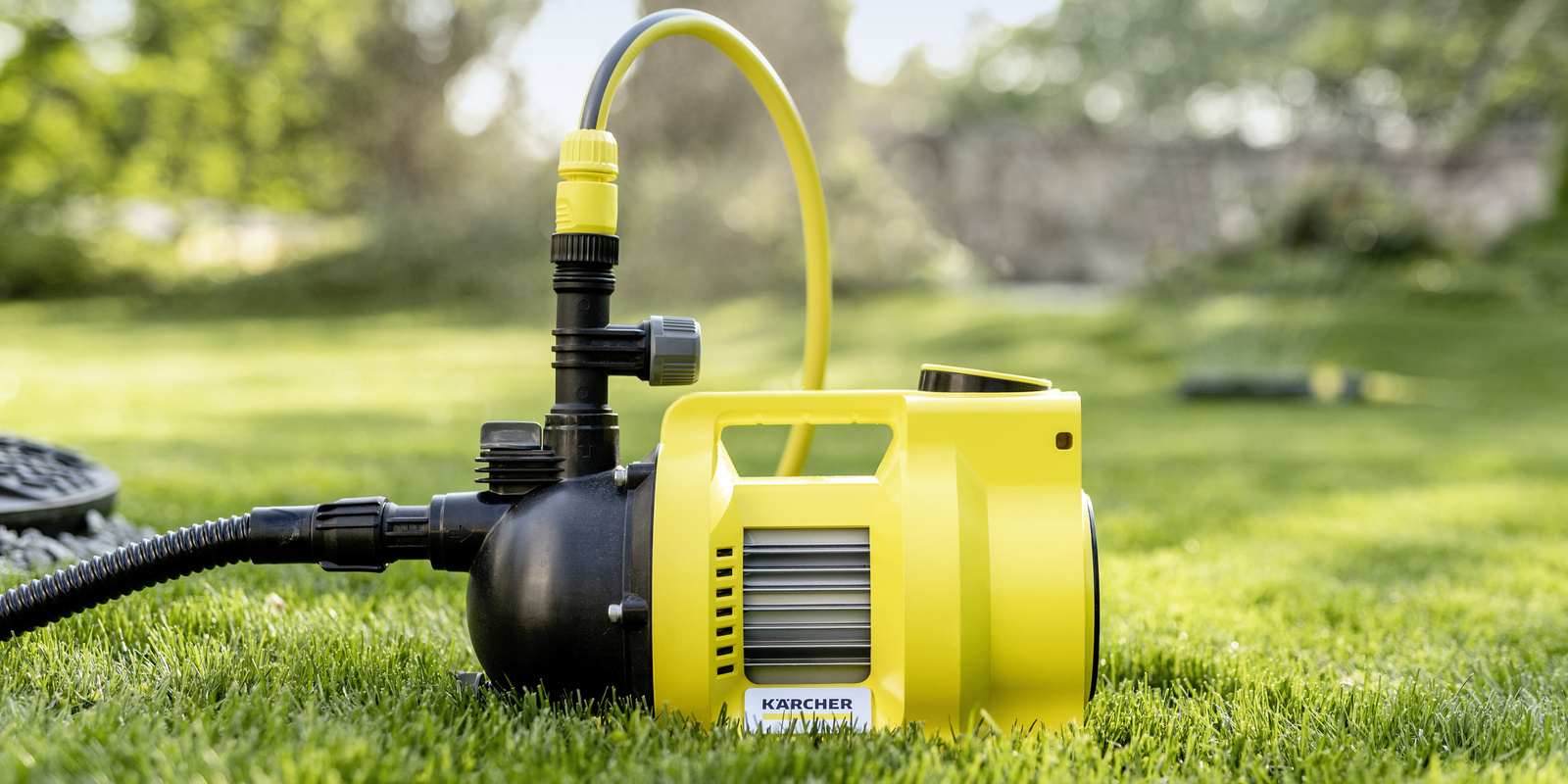 Pomp tuin besproeien met regenwater