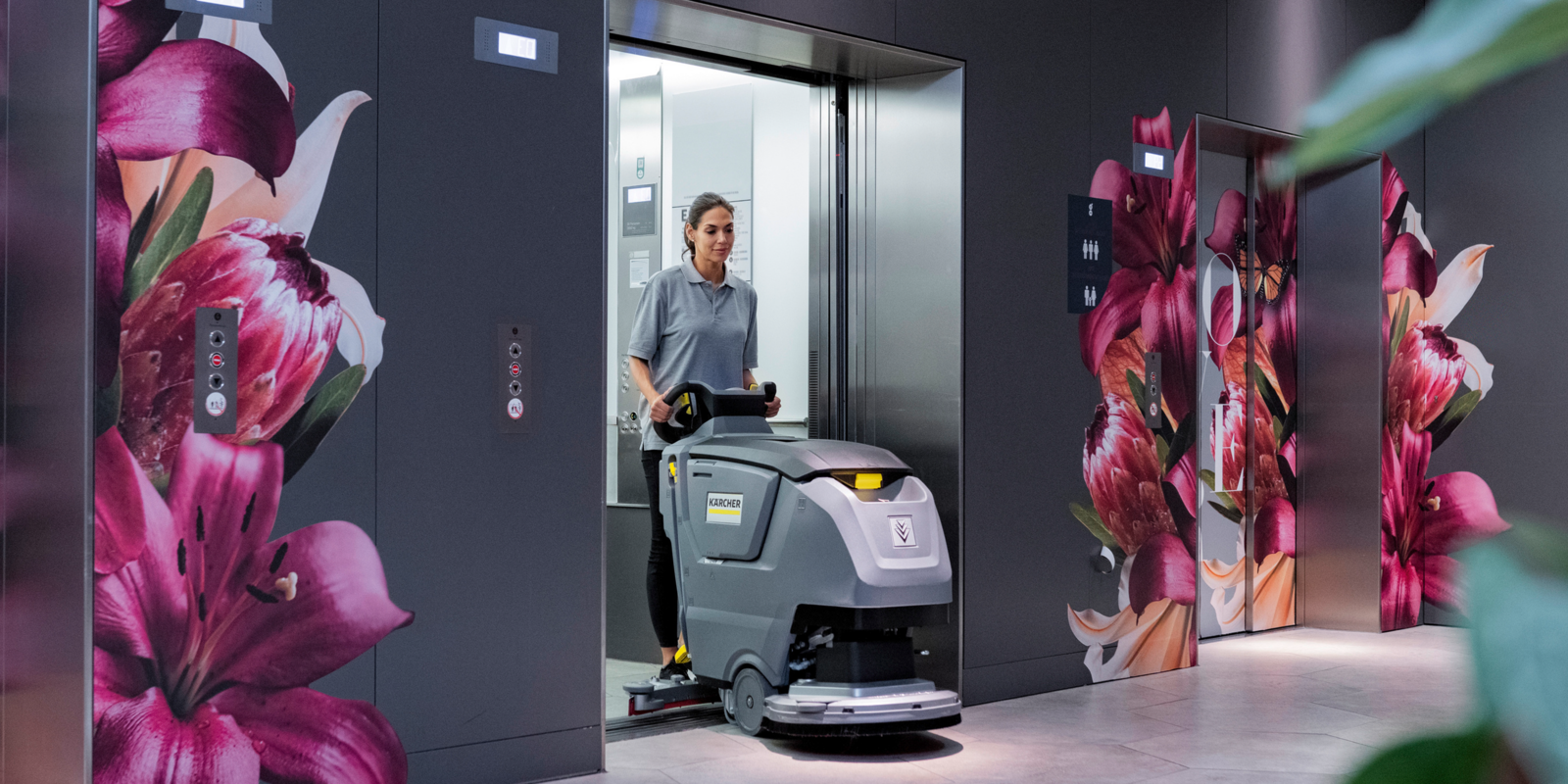 Kärcher kompakte Akku-Scheuersaugmaschine BR 30/1 C Bp Pack Kärcher kompakte Akku-Scheuersaugmaschine BR 30/1 C Bp Pack