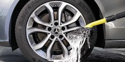 Limpieza del coche: ¿cómo lavar el coche por fuera? - Alcazaba Motor