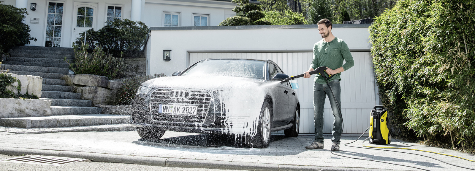 Čistenie s čistiacím prostriedkom Kärcher