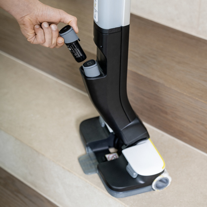 Hartbodenreiniger mit Wechselakku 麻省理工学院Hartbodenreiniger Wechselakku