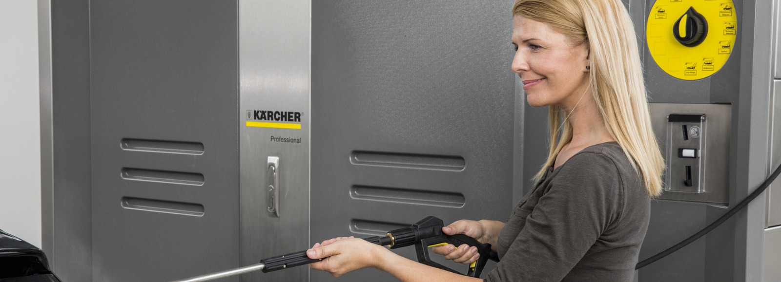 Ressourcen schonen beim Auto waschen mit SB-Waschanlagen