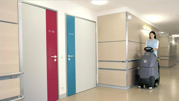 Por_que_elegir_una_fregadora_de_pisos_industrial_2