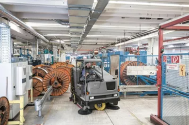 POR_QUE_LA_TECNOLOGIA_PUEDE_AYUDAR_EN_LA_LIMPIEZA_INDUSTRIAL_3