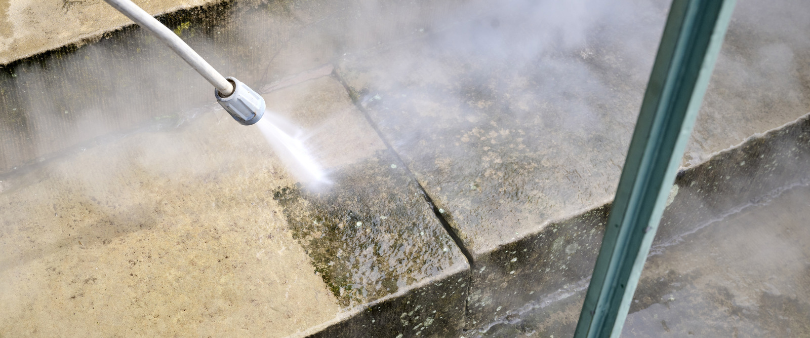 Vorher und nachher der Treppen an der Grabkapelle Stuttgart Vorher und nachher der Treppen an der Grabkapelle Stuttgart