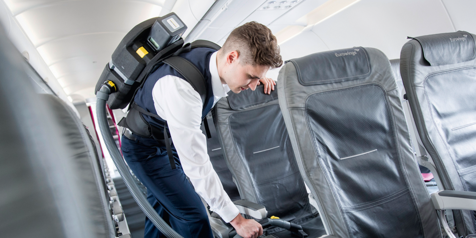 Kärcher kompakte Akku-Scheuersaugmaschine BR 30/1 C Bp Pack Kärcher kompakte Akku-Scheuersaugmaschine BR 30/1 C Bp Pack