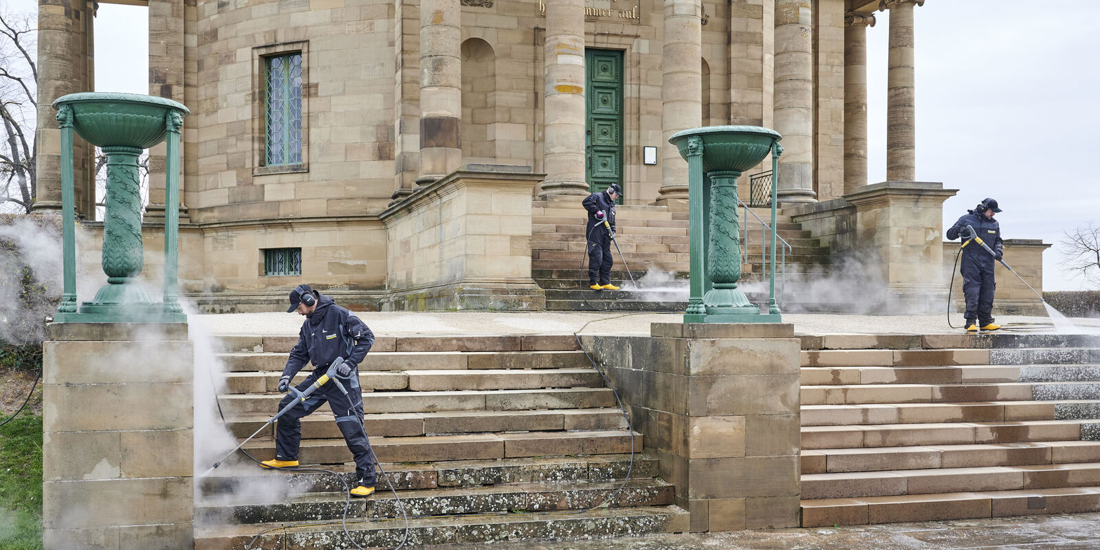 Die Grabkapelle auf dem Württemberg in Stuttgart Die Grabkapelle auf dem Württemberg in Stuttgart