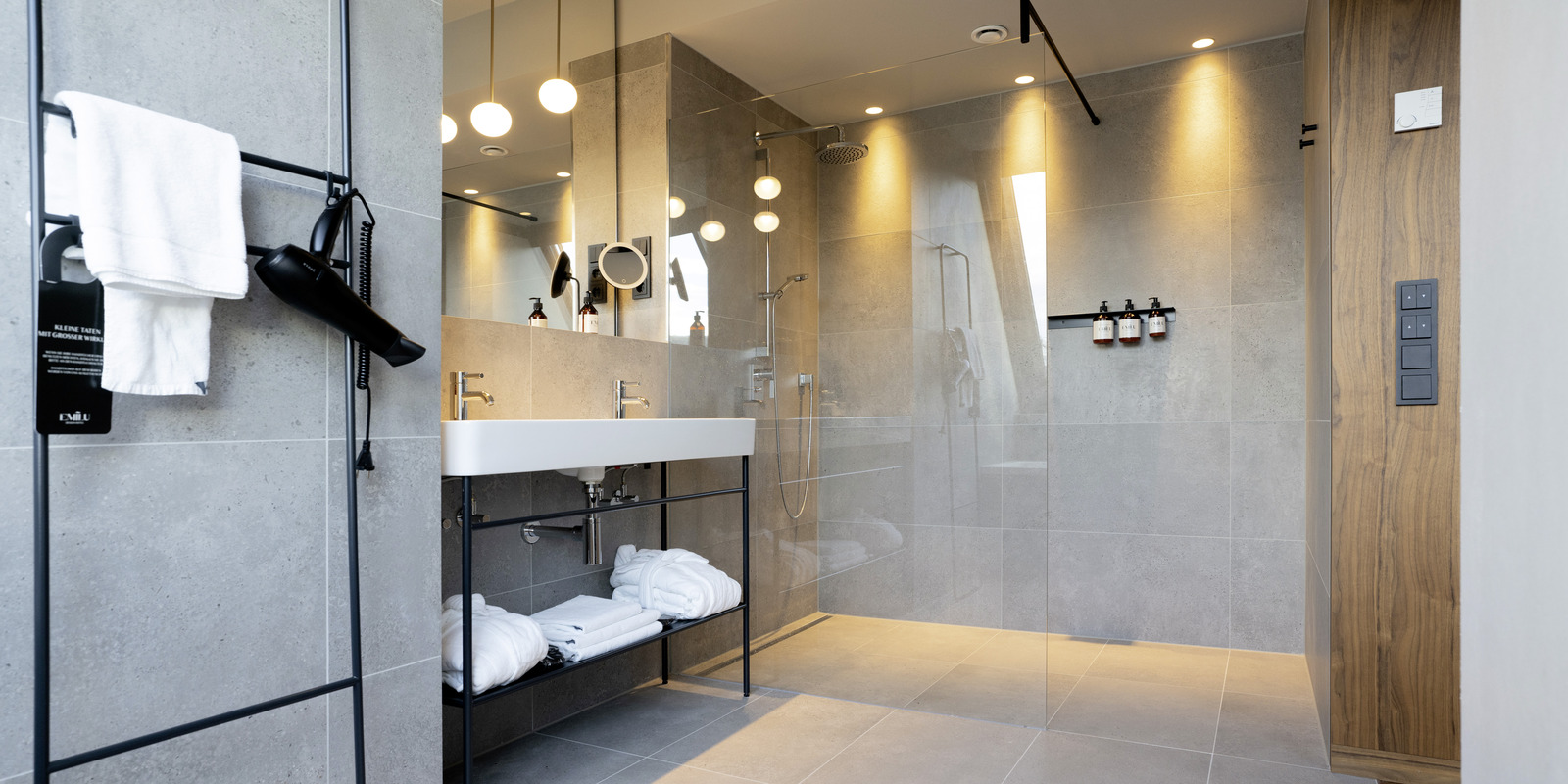 Cleaning the bathroom Kärcher tips for cleaning the bathroom