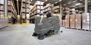 Manufacturing manufacturing cleaning solutions