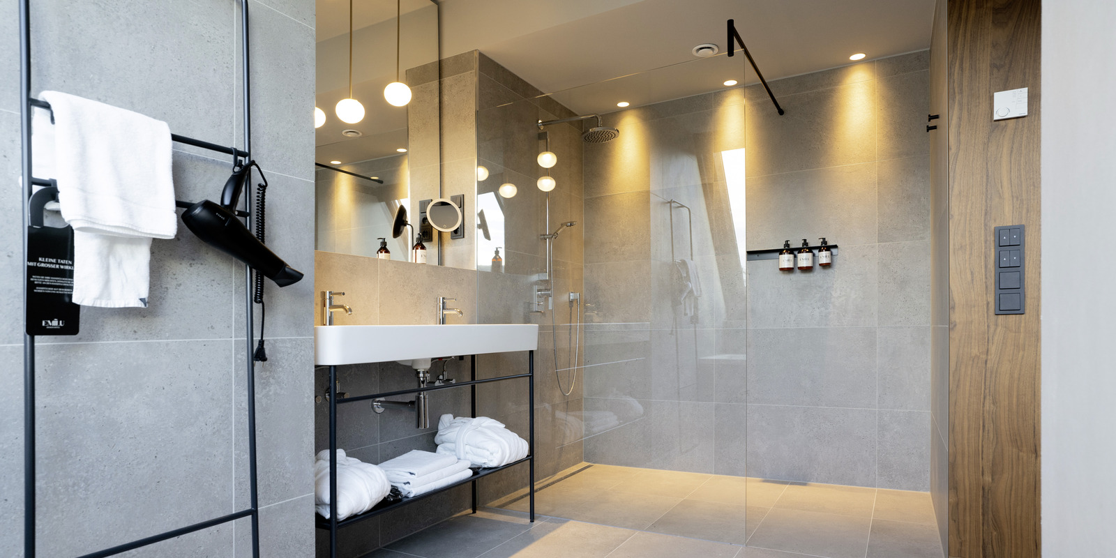 Cleaning the bathroom Tips on cleaning bathrooms with a Kärcher device