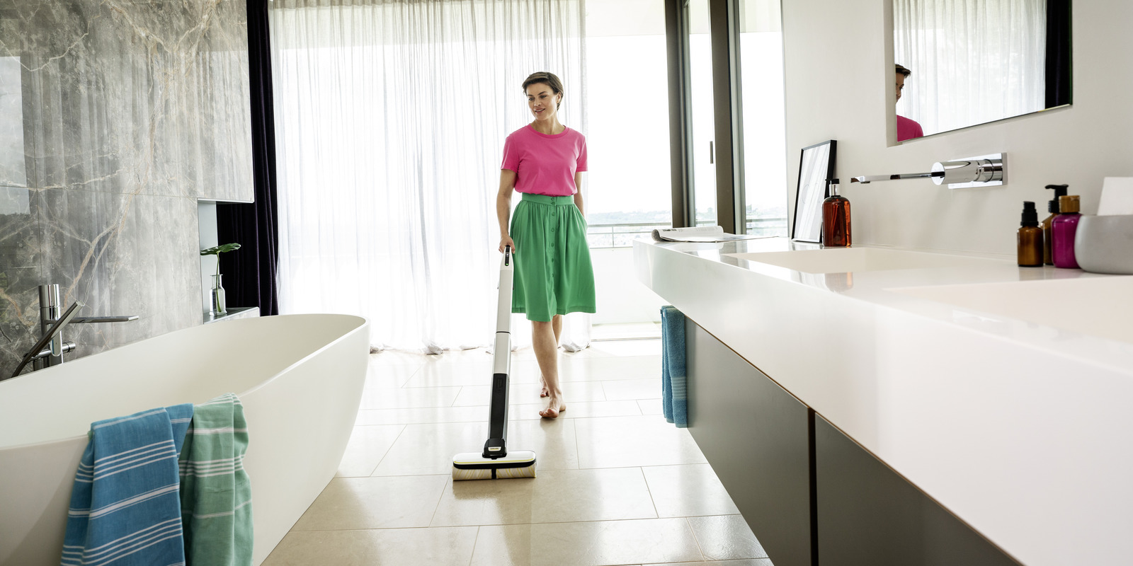 Plytelių valymas su Kärcher garų valytuvu