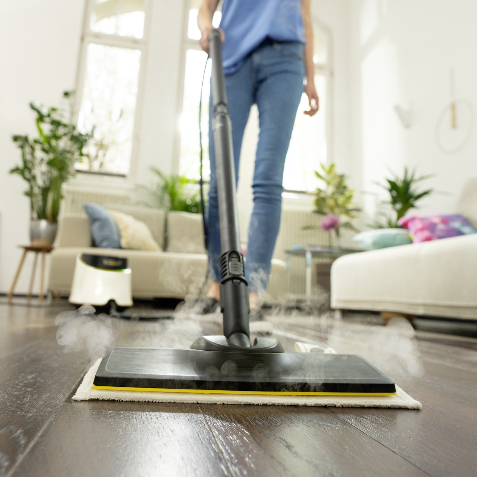 Nettoyer du parquet stratifié à la vapeur Nettoyer du parquet stratifié avec un nettoyeur vapeur Kärcher