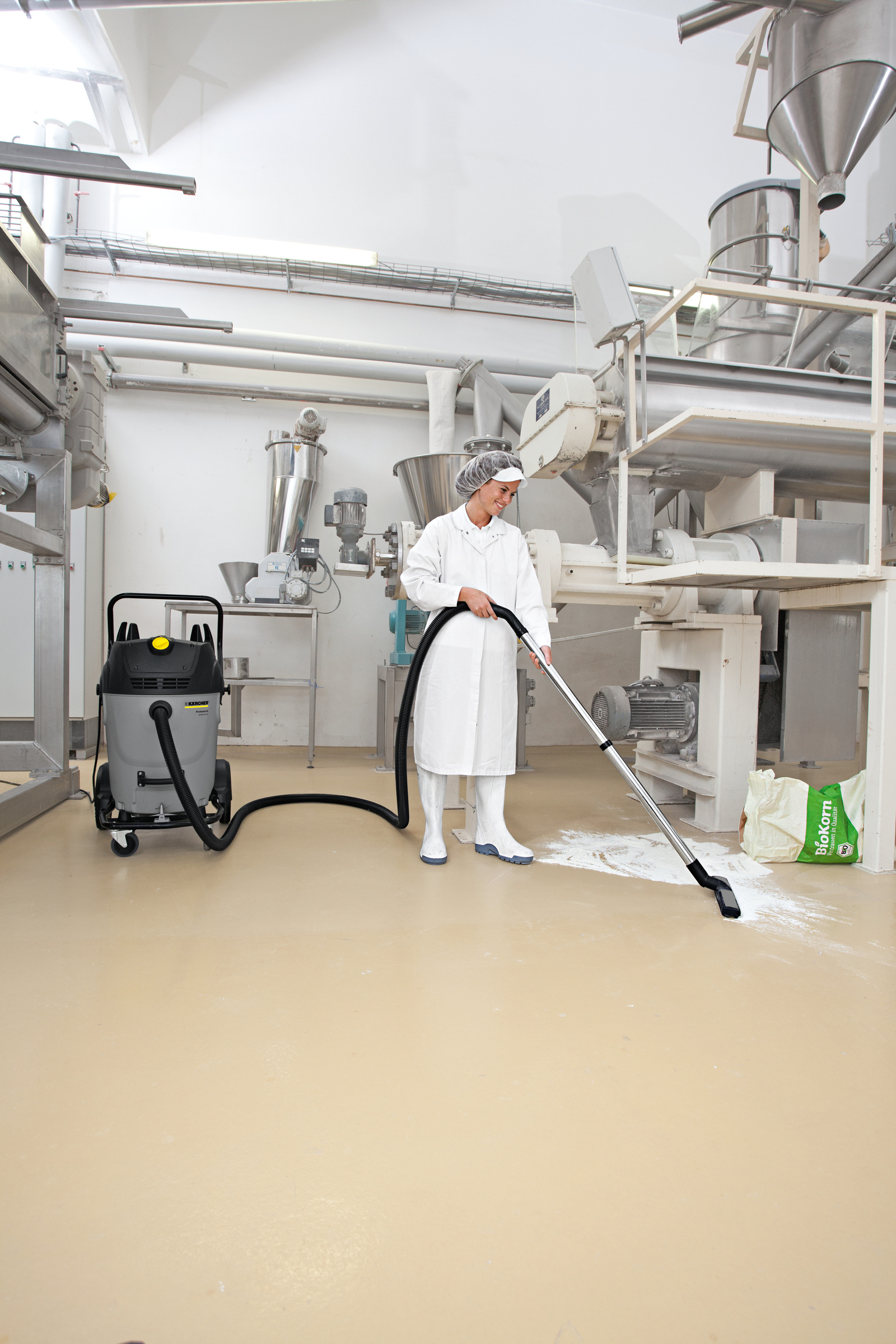 Solução ideal de limpeza no setor alimentício é com a Kärcher Solução ideal de limpeza no setor alimentício é com a Kärcher