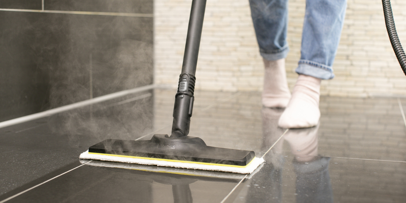 Čišćenje pločica Kärcher parnim čistačem