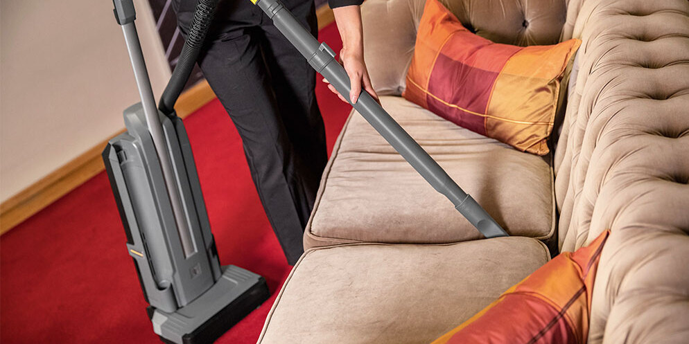 ソファーの隙間掃除