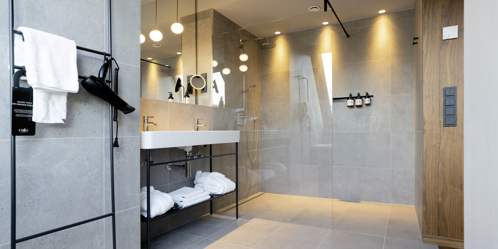 Cleaning the bathroom Kärcher tips for cleaning the bathroom