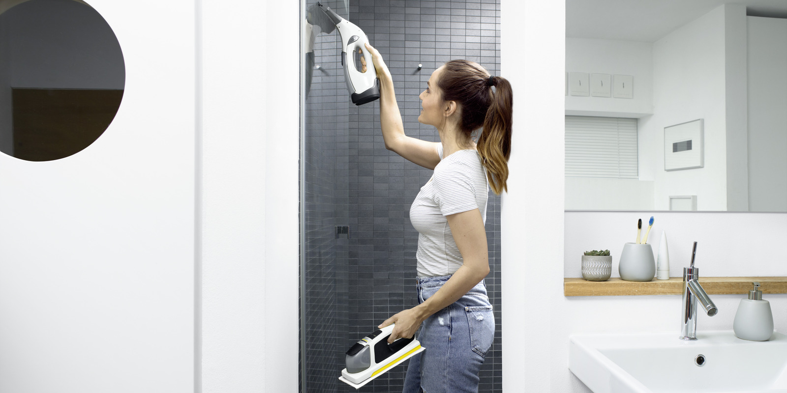 Kärcher tips for cleaning the bathtub and shower