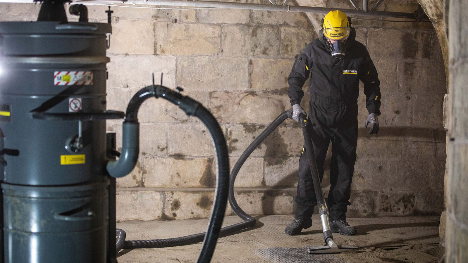 Kaercher_Cleaning_Fontainebleau_3_Industrial Vacuum