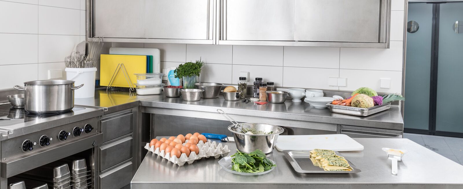 Küche reinigen Reinigung von Großküchen