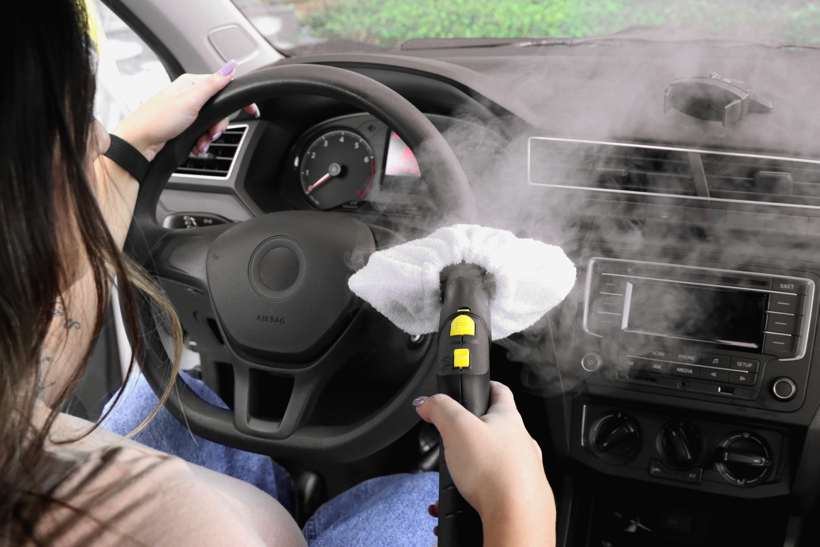 Higienizador a Vapor também é para a Limpeza de Automóveis Higienizador a Vapor também é para a Limpeza de Automóveis