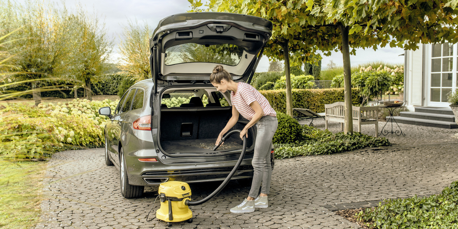 Autoinnenreinigung-Header