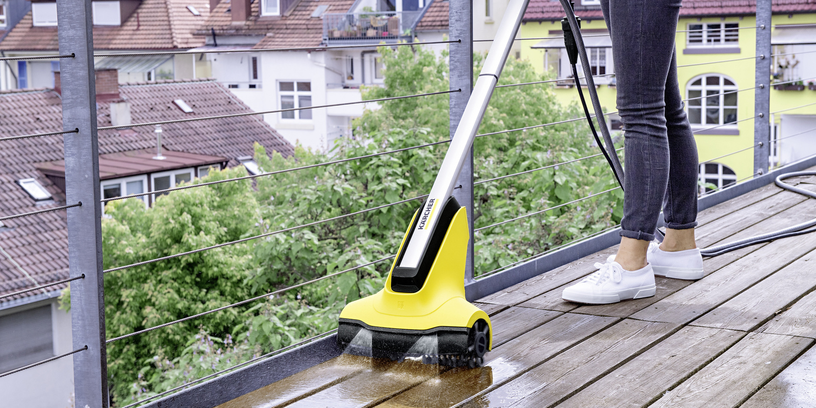 Cleaning Wooden Patio 