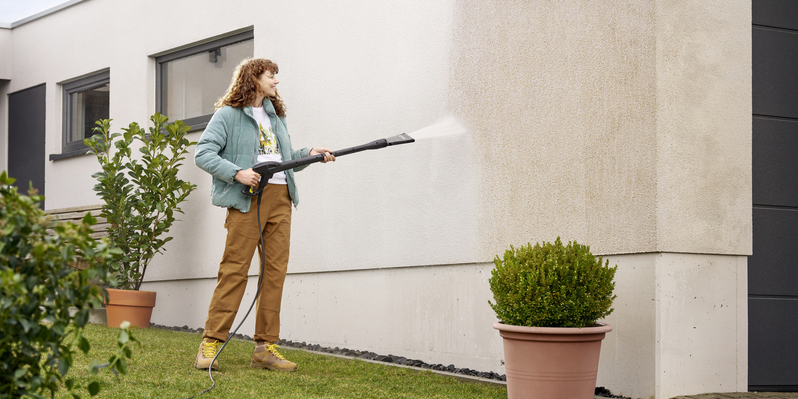 Kaercher_eco!Booster_application (2) Kaercher_eco!Booster_application (2)