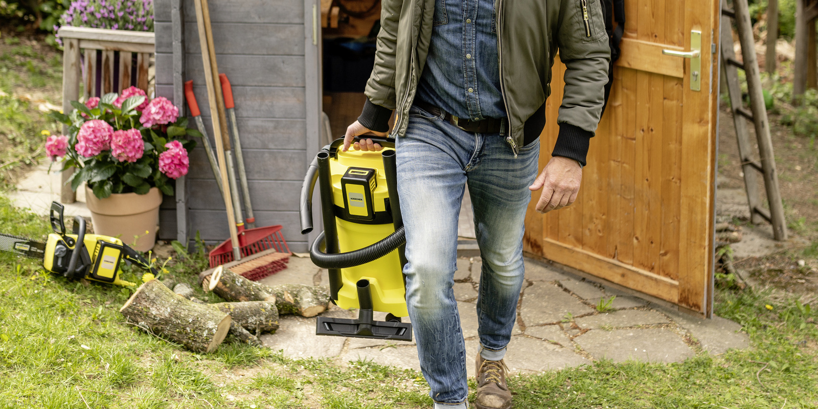 Аккумуляторные хозяйственные пылесосы