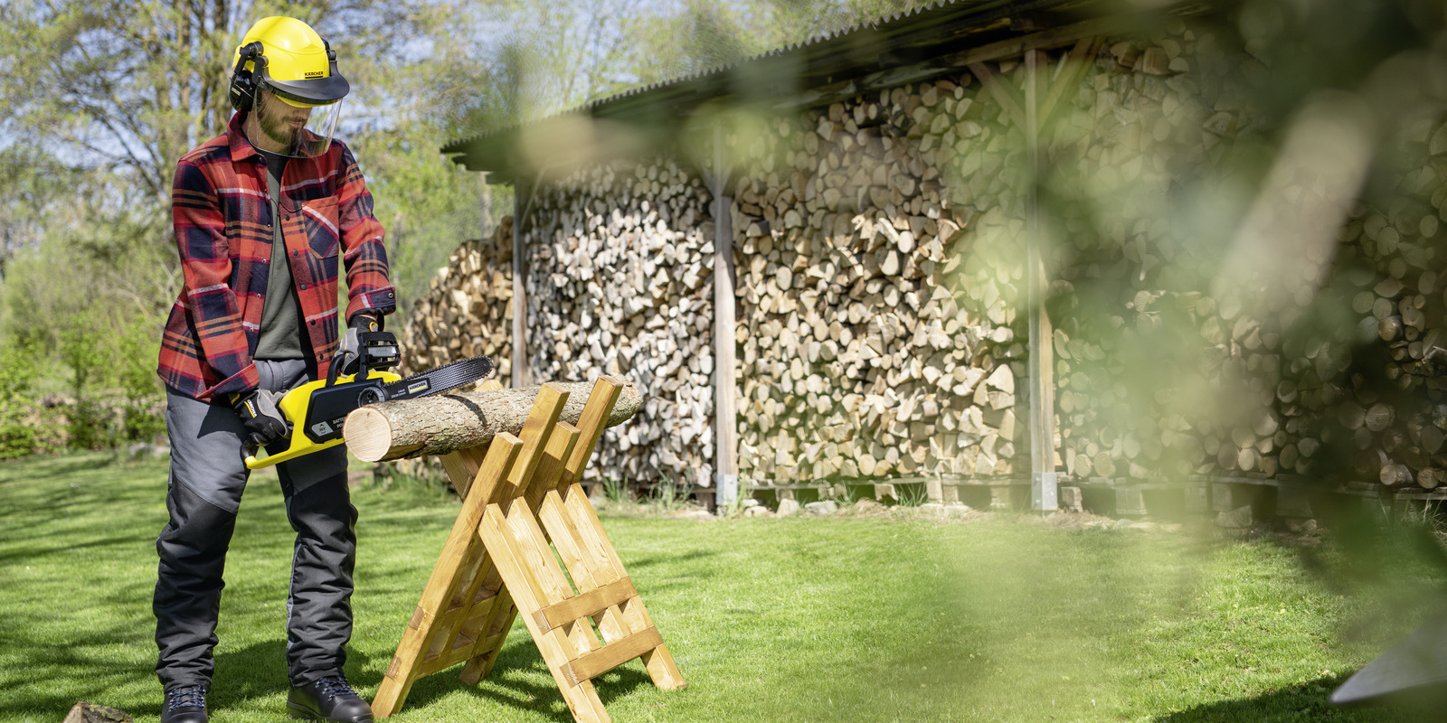 Аккумуляторная цепная пила