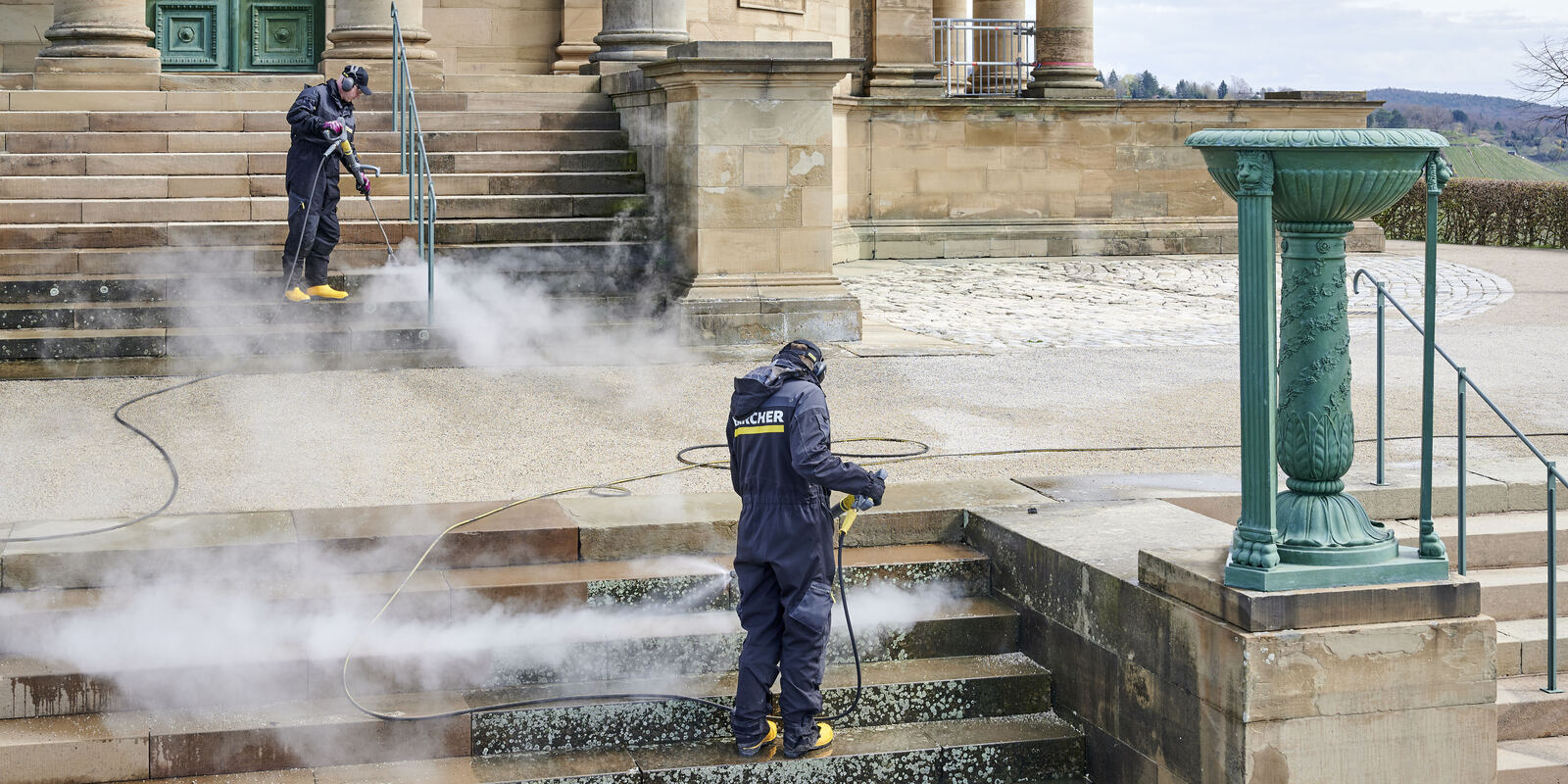 Reinigung_Treppen_Grabkapelle_2 Reinigung_Treppen_Grabkapelle_2