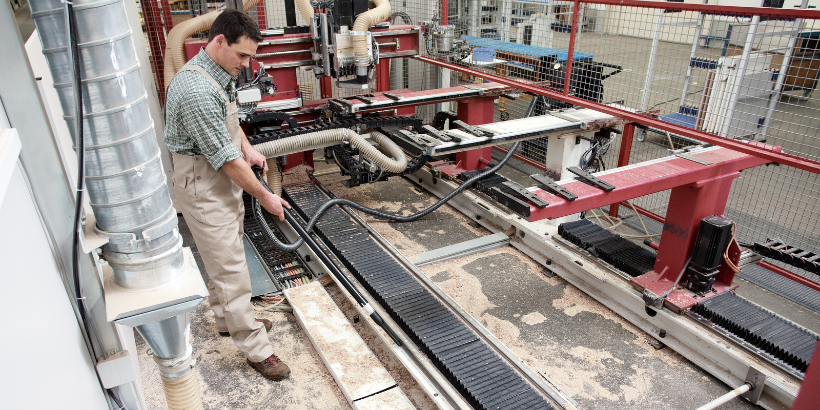 Cleaning in the wood processing industry Cleaning in the wood processing industry
