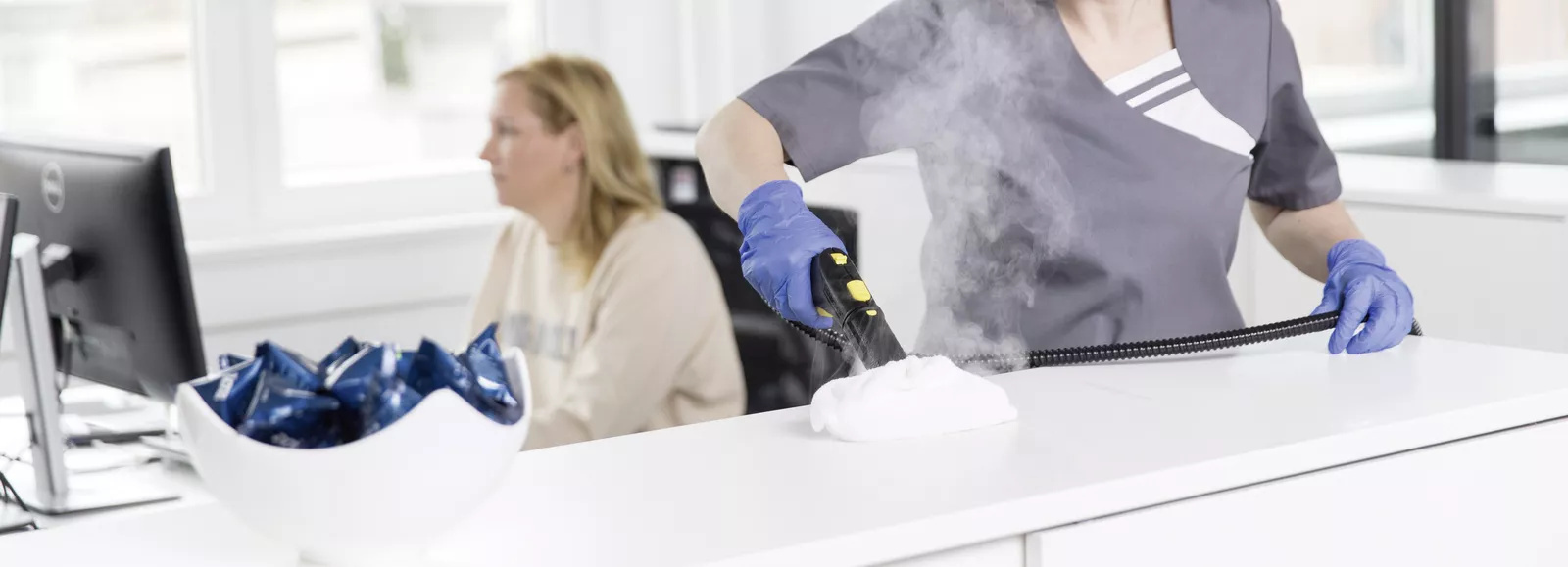 vệ sinh văn phòng