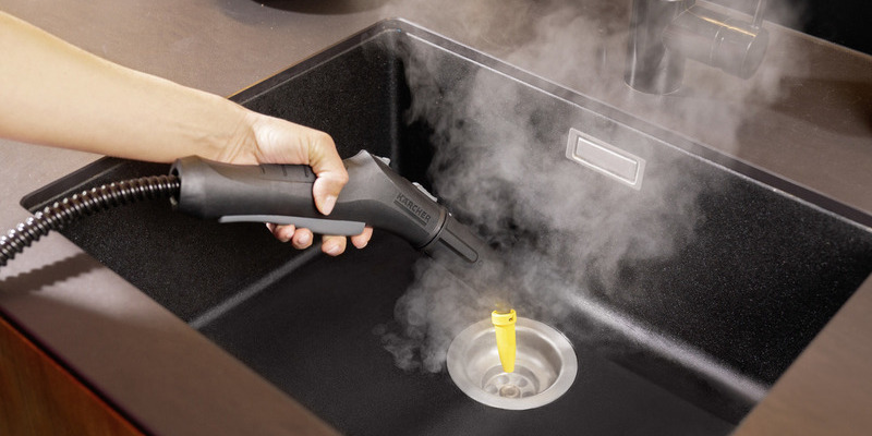 Achieve precise cleaning of fixtures and fittings as well as drains using the Kärcher point jet nozzle, perfect for tackling limescale and dirt.