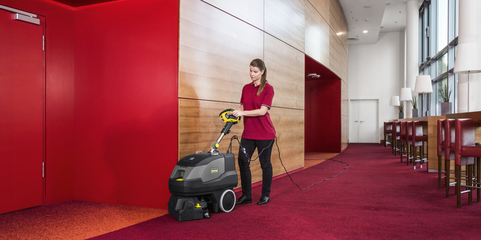 Zwischenreinigung von Teppichböden Zwischenreinigung von Teppichböden