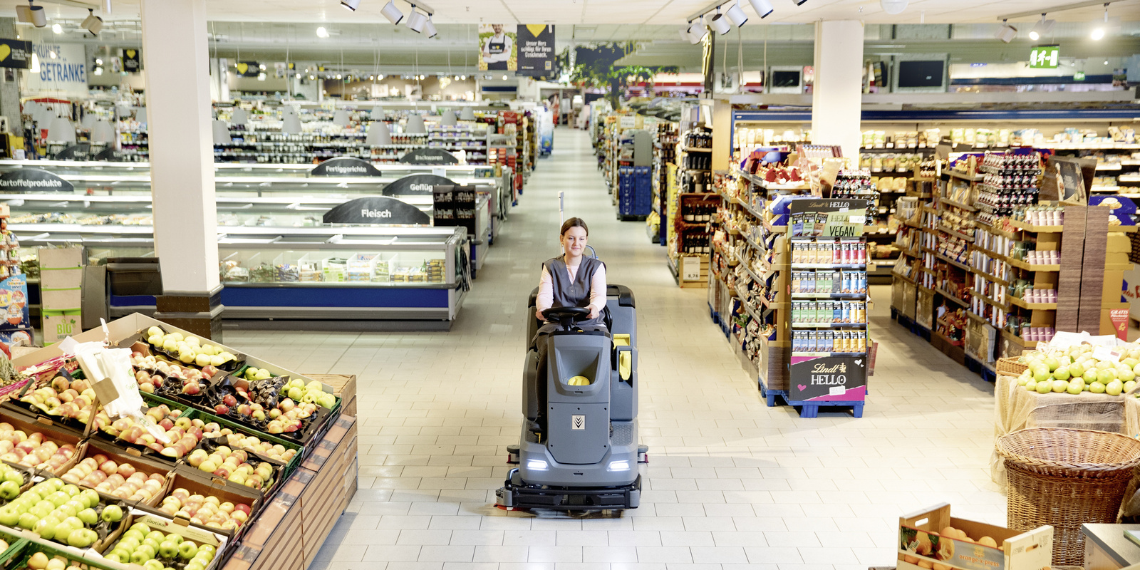 Cleaning in supermarkets