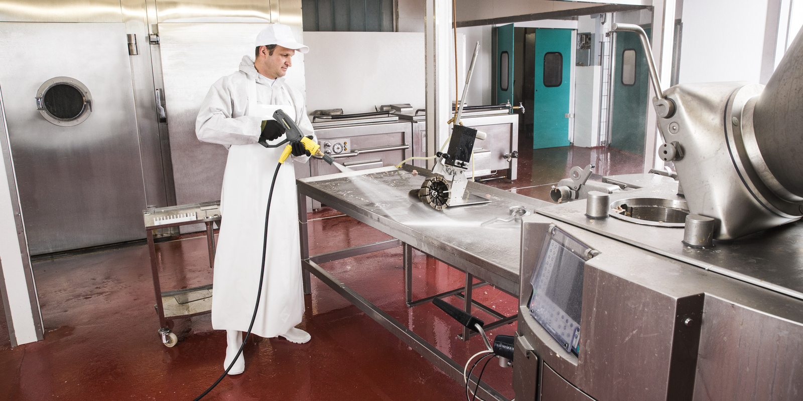 Cleaning in butcher shops