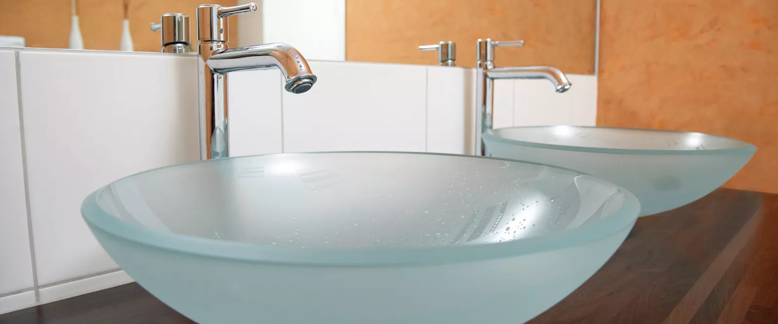 làm sạch bồn rửa mặt làm sạch bồn rửa mặt