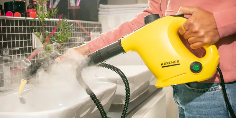 Làm sạch bồn rửa mặt bằng máy làm sạch bằng hơi nước Làm sạch bồn rửa mặt bằng máy làm sạch bằng hơi nước