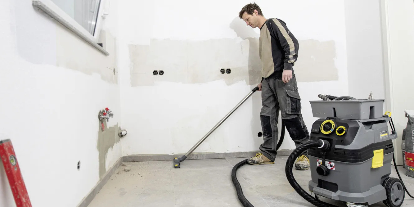 làm sạch công trình sau xây dựng