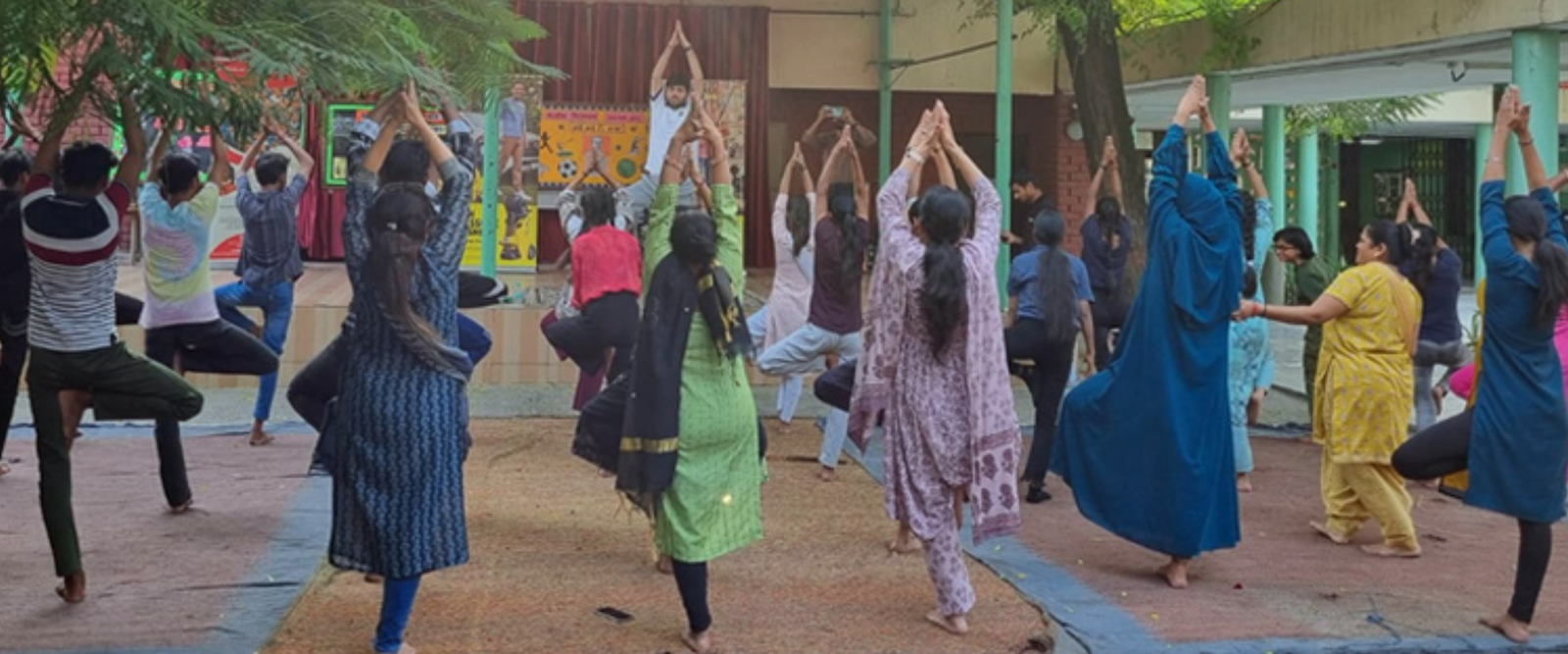 Yoga-Workshops für Kinder und Jugendliche Yoga-Workshops für Kinder und Jugendliche