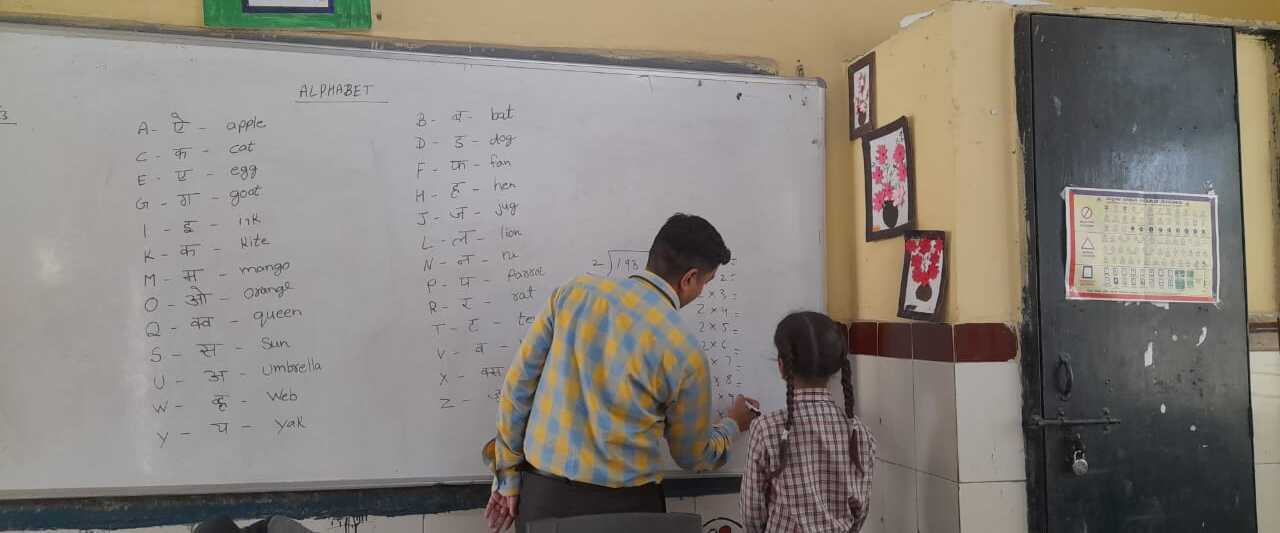 Mitarbeitende von Kärcher Indien unterrichten Mitarbeitende von Kärcher Indien unterrichten