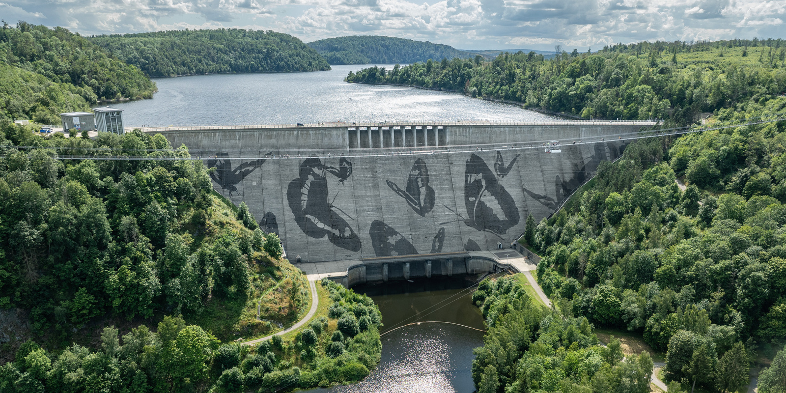  ドイツ、ハルツ山脈 - リバース グラフィティ ラップボーデ ダム