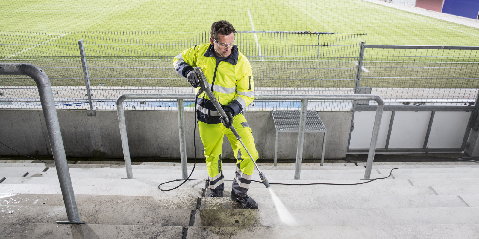 Reinigung von Sportanlagen Reinigung von Sportanlagen