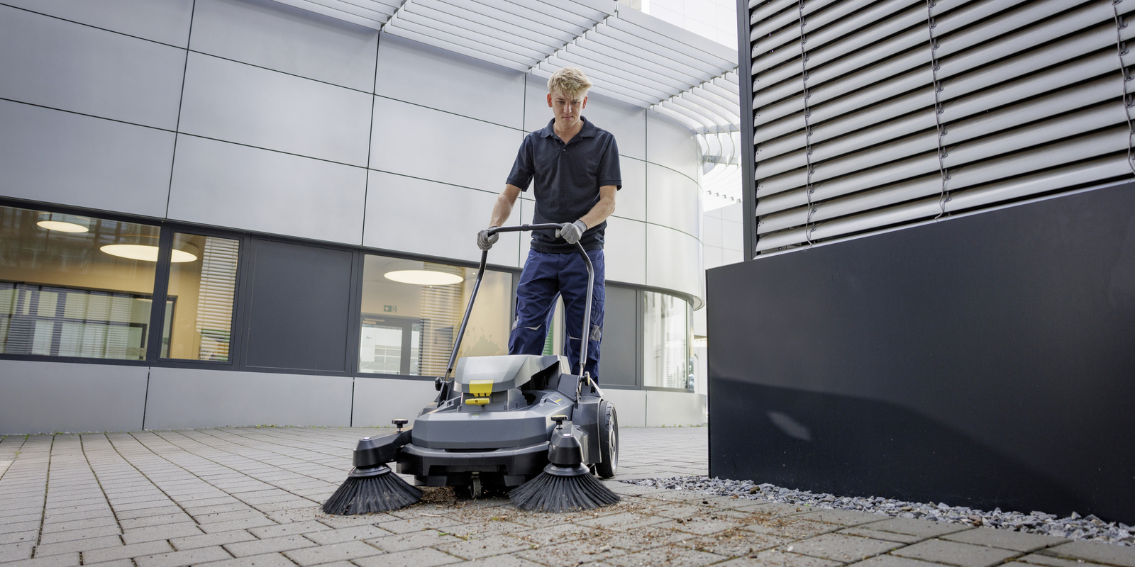 Green space maintenance/outdoor cleaning