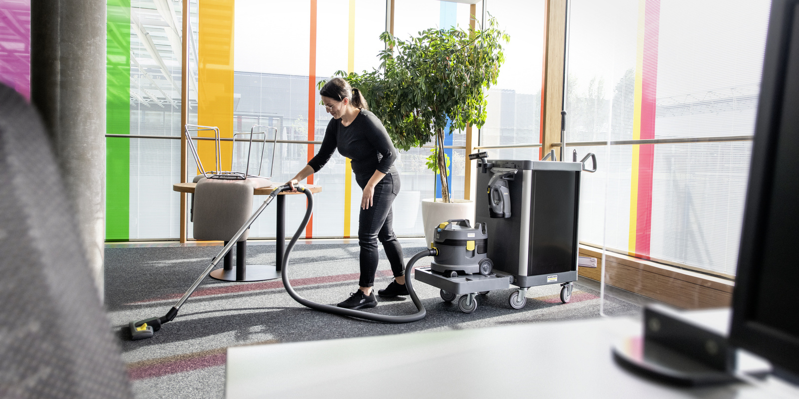 Interior cleaning in building cleaning